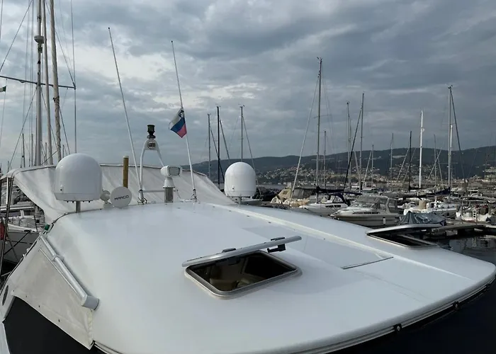 Botel Motor Yacht Raffaelli 