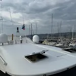 船屋 Motor Yacht Raffaelli 