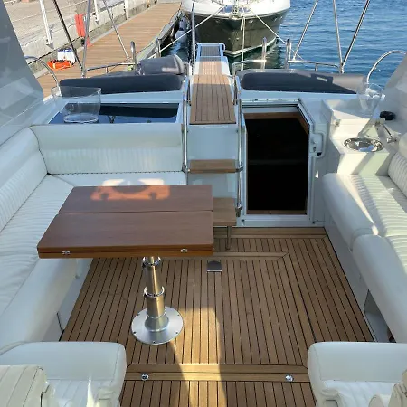 Motor Yacht Raffaelli Bonita Botel