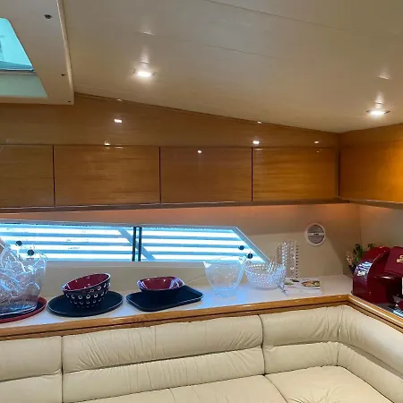 Motor Yacht Raffaelli Bonita Botel Trieste