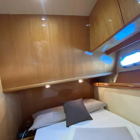 Motor Yacht Raffaelli Bonita Botel *