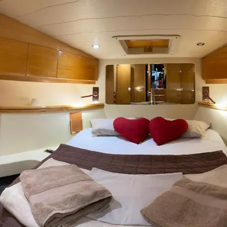 Úszó hotel Motor Yacht Raffaelli 