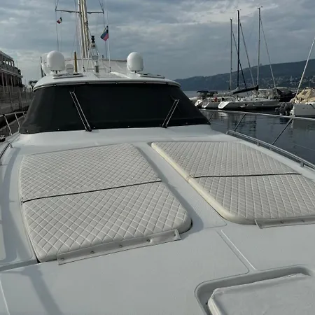 Motor Yacht Raffaelli Bonita Botel