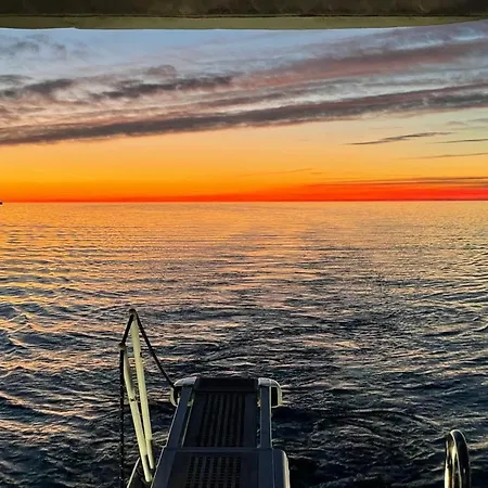 Motor Yacht Raffaelli Bonita Botel *
