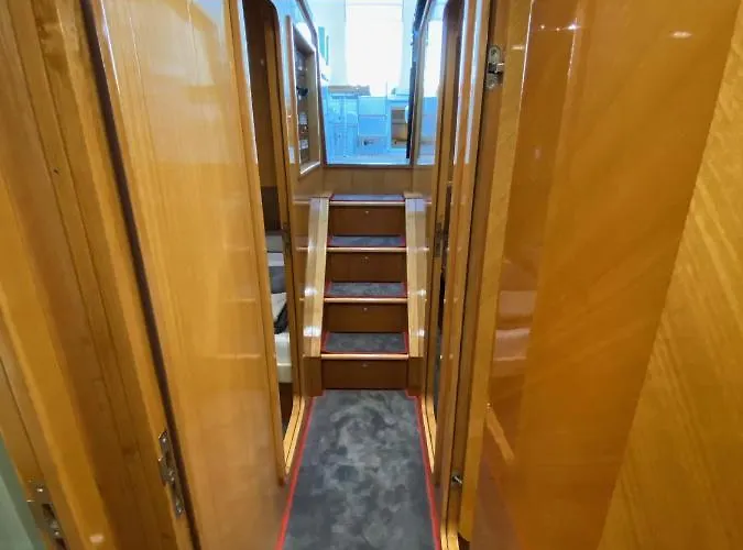 Motor Yacht Raffaelli 