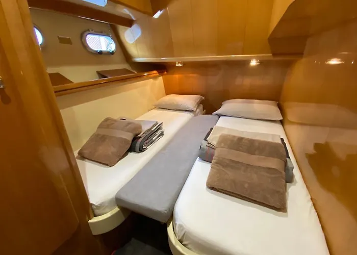 Botel Motor Yacht Raffaelli 