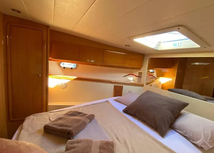 Motor Yacht Raffaelli 