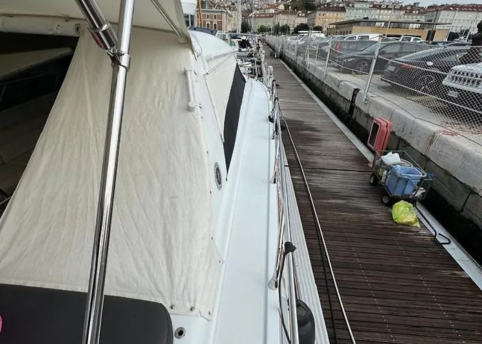 Botel Motor Yacht Raffaelli 